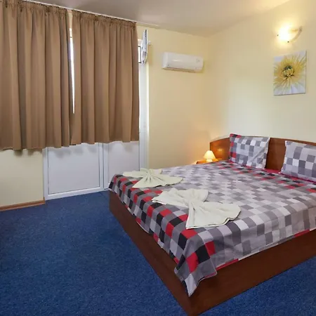 Plechkarovi ゲストハウス 3*